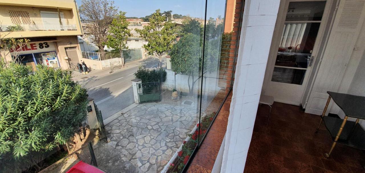 Appartement Entier Au Dessus De Villa, Climatisation Reversible Poele A Bois Tres Chaleureux , Wi Fi Parking Privee Gratuit Situation 500 M, Plage Et Centre Ville Sanary-sur-Mer Exterior foto