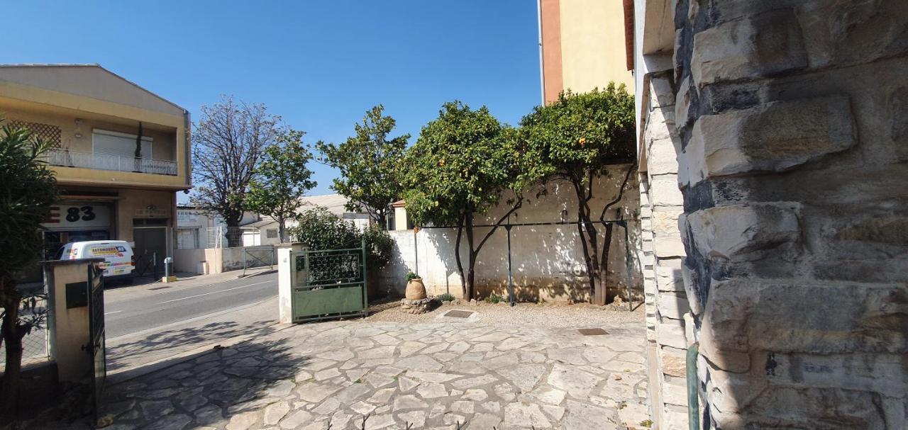 Appartement Entier Au Dessus De Villa, Climatisation Reversible Poele A Bois Tres Chaleureux , Wi Fi Parking Privee Gratuit Situation 500 M, Plage Et Centre Ville Sanary-sur-Mer Exterior foto